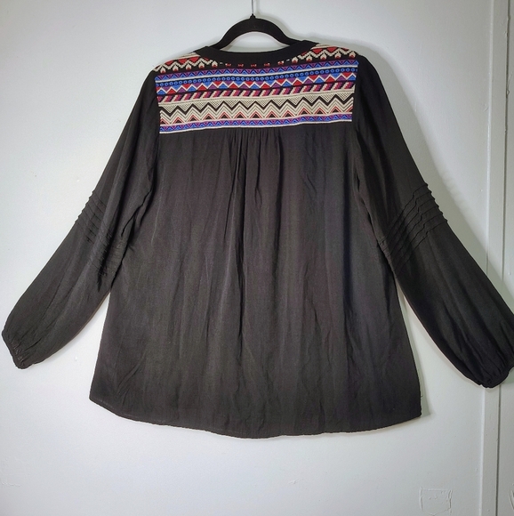 NWOT embroidery tassel tie blouse,Boho Chic, oversized M, Tunic, puff Sleeve. - Picture 2 of 14